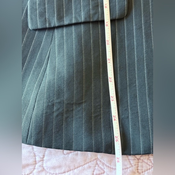 Ann Taylor Charcoal Pinstripe Blazer - Picture 6 of 13
